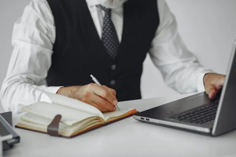 How to Write a Compare and Contrast Essay