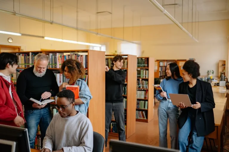 What students, researchers, and writing-service readers Should Know About structurespy.com